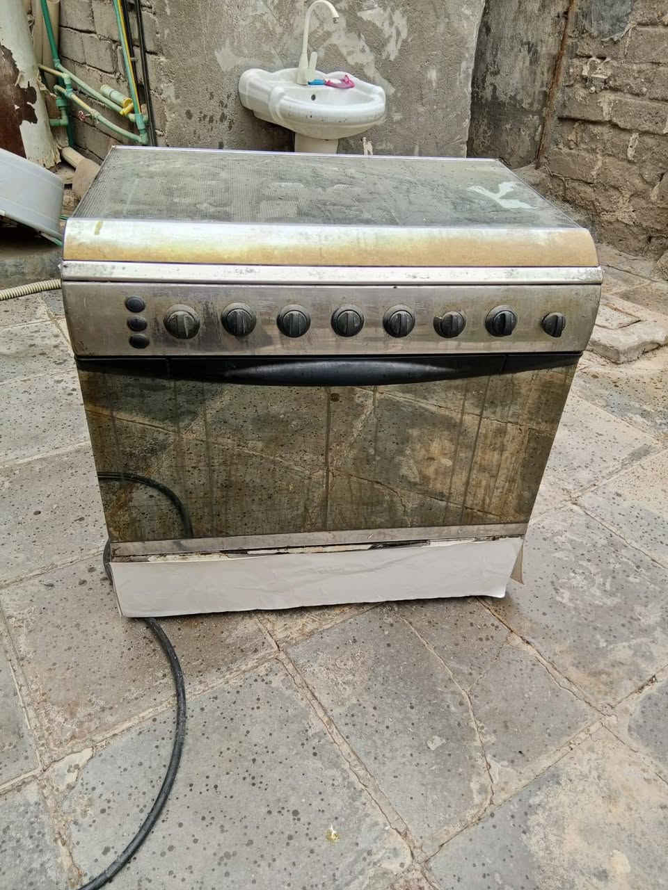 طباخ • نضيف • شغال