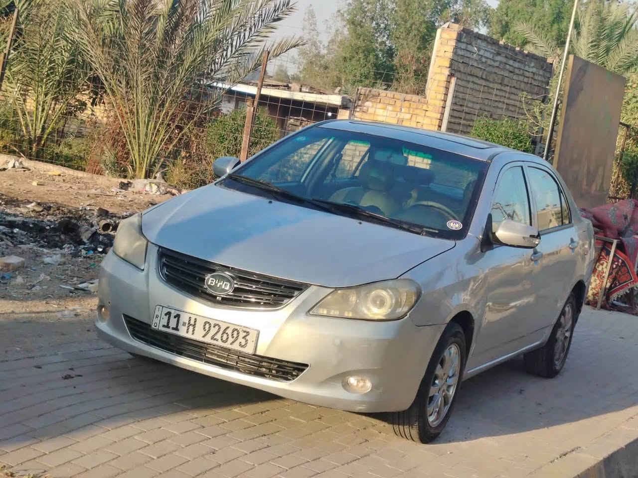السلام عليكم بي وايدي G3 2016  بيه كير ومكينه كورله 1800 لحديث ام لقبق الاسود مكفوله كفاله عامه ماعده صبغ جاملغ خلفي صبغ فقط بدون ضربه باقي سياره مفكول سياره جاهزه على اخر حبايه  ماشيه 160 حقيقي تخم تاير جديد صدر امامي خلفي جديد تبربد منضومه كامله كله جديده سياره ربع واحد ماتصرف عليها سعر 55 وبيه مجال بسيط مكاني بغداد 
***********
