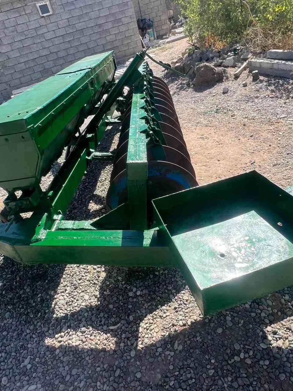 لبيع ديسك ١٢عنوان قرية كومه زرد ***********
