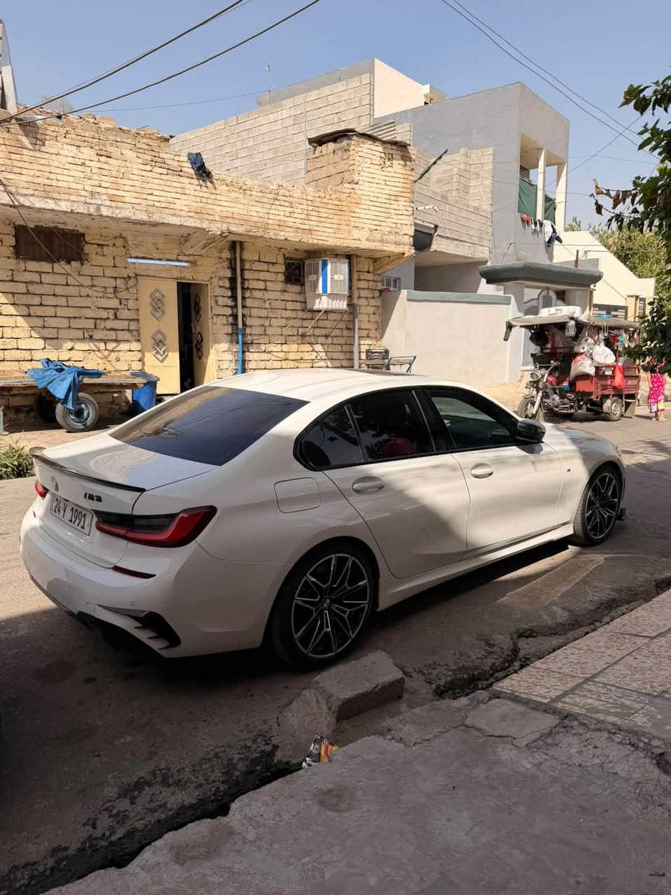 سلام عليكم
بي ام 330i موديل 2022
ماشية 57 مايل 
ام بكج اصل 
بدون صبخ و ايرباك
بيها كم مكان بي دي ار 
رقمها دهوك
كير محرك شاصي كلة شرط 
مكاني موصل سهل نينوى 
***********
***********
