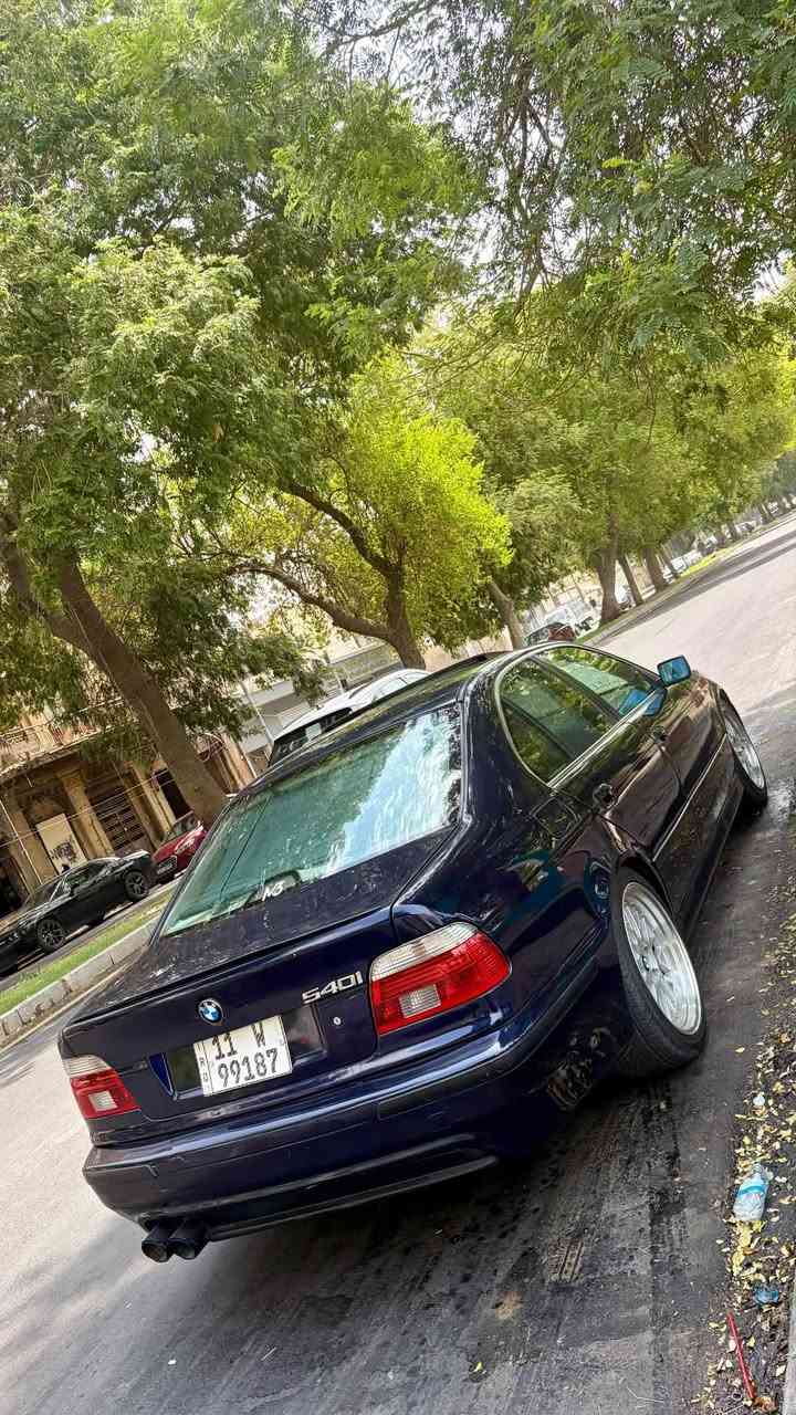 السلام عليكم 
BMW -E39-535i 
موديل 1997 محدث 2002M
وراد الماني
محرك 8V 3.5 
مصبوغه عام جماليه مكفوله ضربه والشواصي وداوخل عنوان بغداد صليخ او البنوك 
***********
