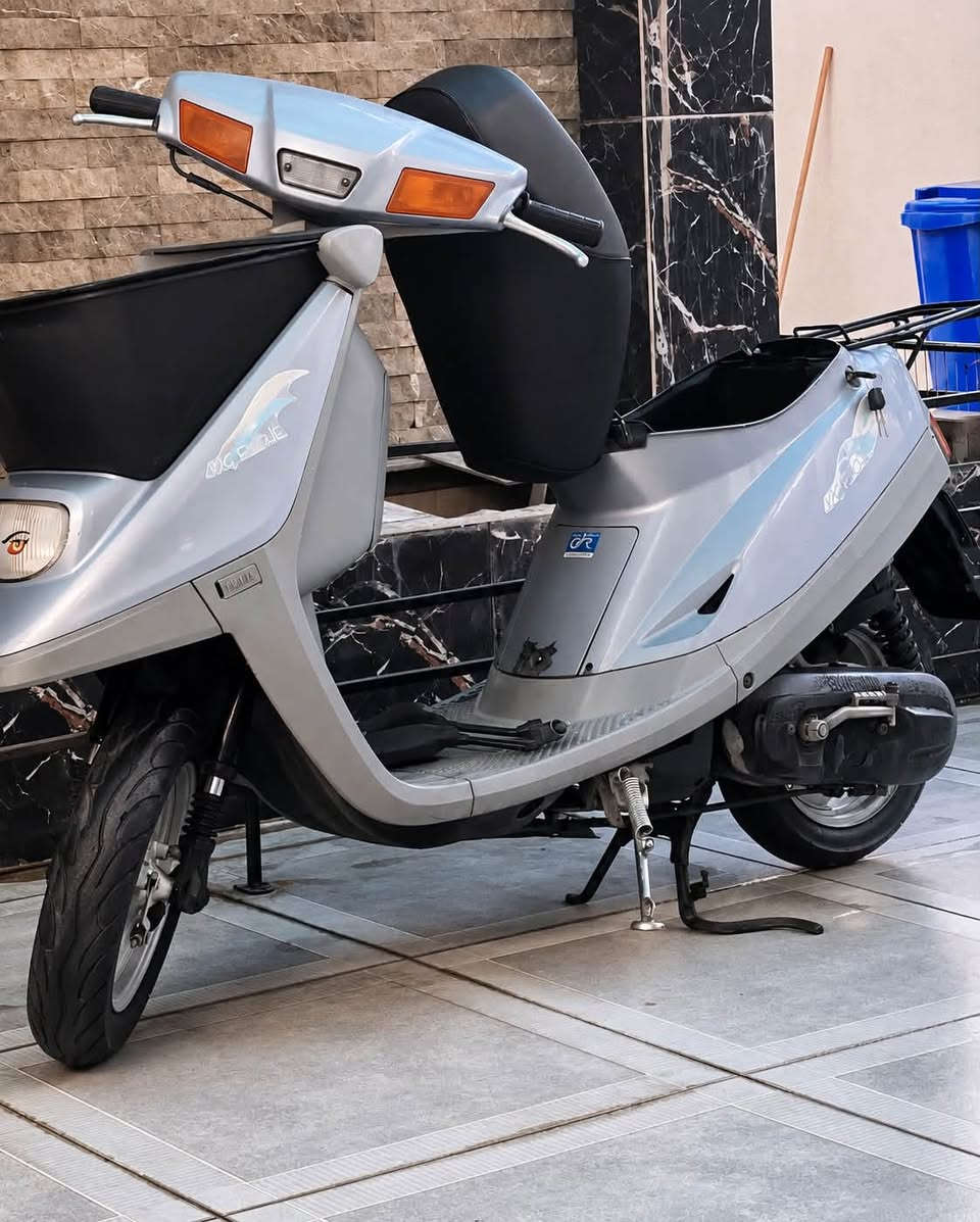 🛵 ياماها (Yamaha) لوک لوک سفر زیرو بل کارتون حجم ٦٠ — بدون أي نقص، كلشي بلاد!
يا ولد، دراجة حيل نظيفة وما تصرف، للبيع:

⚙️ المواصفات:

 المحرك: ما ملعوب بيه، كبس بلاد وعلى الشرط.

 الأغراض: الكابريتر، الصنصة، الشوتة، الفيت مبم، والدعاميات كلهن بلاد (لا بيهن فطر ولا كسور).

 الكهربائيات: شغال من الدعامية للدعامية، الدشبول والأجهزة كلهن شغالين.

 الإضاءة: شديله لايت زينون حيل قوي.

 التايرات والبريكات: التايرات جُدد (لوك)، والبريكات كلش مضبوطة.

📝 ملاحظة: الدراجة ما مغيرة بيها أي قطعة، جاهزة للفرة وما بيها أي مشكلة (ما شاء الله).

💰 السعر والتواصل:

 السعر: (450الف دينار)

 رقم التليفون: 📞 ***********

 المكان: 📍 كركوك - شورجة (قريب على مطعم حمة ناصر)

✨ المهتم ويحب يشتري، يتصل بينا وتدللون. ✨

🇯🇵🇯🇵🇯🇵🇯🇵🇯🇵🇯🇵🇯🇵🇯🇵🇯🇵🇯🇵🇯🇵🇯🇵

🛵 یاماها (Yamaha) ماتۆڕەکە لۆک لۆکە بەشەرتی ناو پاکەت قەبارە ٦٠ — بێ کێشە و بیلادی!

کڕیارانی بەڕێز، ماتۆڕێکی زۆر خاوێن و بێمەسڕەف بۆ فرۆشتن:

⚙️ تایبەتمەندییەکان:

 مەکینە: دەستکاری نەکراوە، کەپسی بیلاد و بە شەرت.

 پارچە بیلادییەکان: کابریتەر، سالۆنسا، شوتە، فیت پەمپ و کفری هەمووی بیلادین (بێ شکاوی و بێ درز).

 کارەبایی: تەواوی گیانی ئیش دەکات، دەشبول و ئامێرەکانی کاران.

 ڕووناکی: لایتی زینۆنی بەهێزی بۆ بەستراوە.

 تایە و بڕێک: تایەکانی لۆکن و بڕێکەکانی زۆر مەزبووتن.

تێبینی: ماتۆڕەکە هیچی نەگۆڕدراوە، ئامادەیە بۆ لێخوڕین و هیچ کێشەیەکی نییە (ماشاءالله).

💰 نرخ و پەیوەندی:

 نرخ: (450 هەزار دینار)

 ژمارەی پەیوەندی: 📞 ⁠***********⁠

 شوێن: 📍 کەرکووک - شۆرجە (نزیک چێشتخانەی حەمە ناصر)

✨ هەرکەسێک ویستی پەیوەندیمان پێوە بکات، لە خزمەتدائین. ✨
