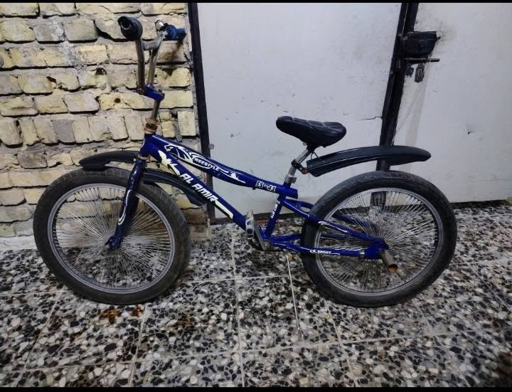 سلام عليكم بايسكل BMX للبيع استعمال قليل

البريك مالته بل بايدر

مكاني بغداد الغزاليه 

سعر 50 قفل 

للاستفسار رقمي ***********
