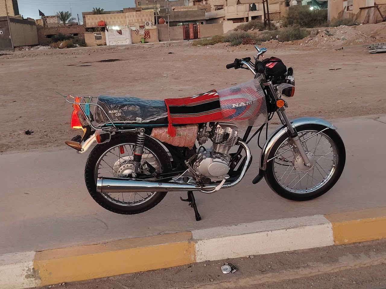 سلام عليكم دراجه للبيع اوراق اصولي بوجهك للترقيم شاصي موديل 15وغراظهه 26دراجهه حلوه كلش نظيفهه مكاني بل غراف سعرها واحد 150
***********
