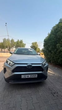 للبيع rav4 موديل 2024 محرك٢٥٠٠ هايبرد  دفع رباعي awd مثبت سرعة  تحكم م...