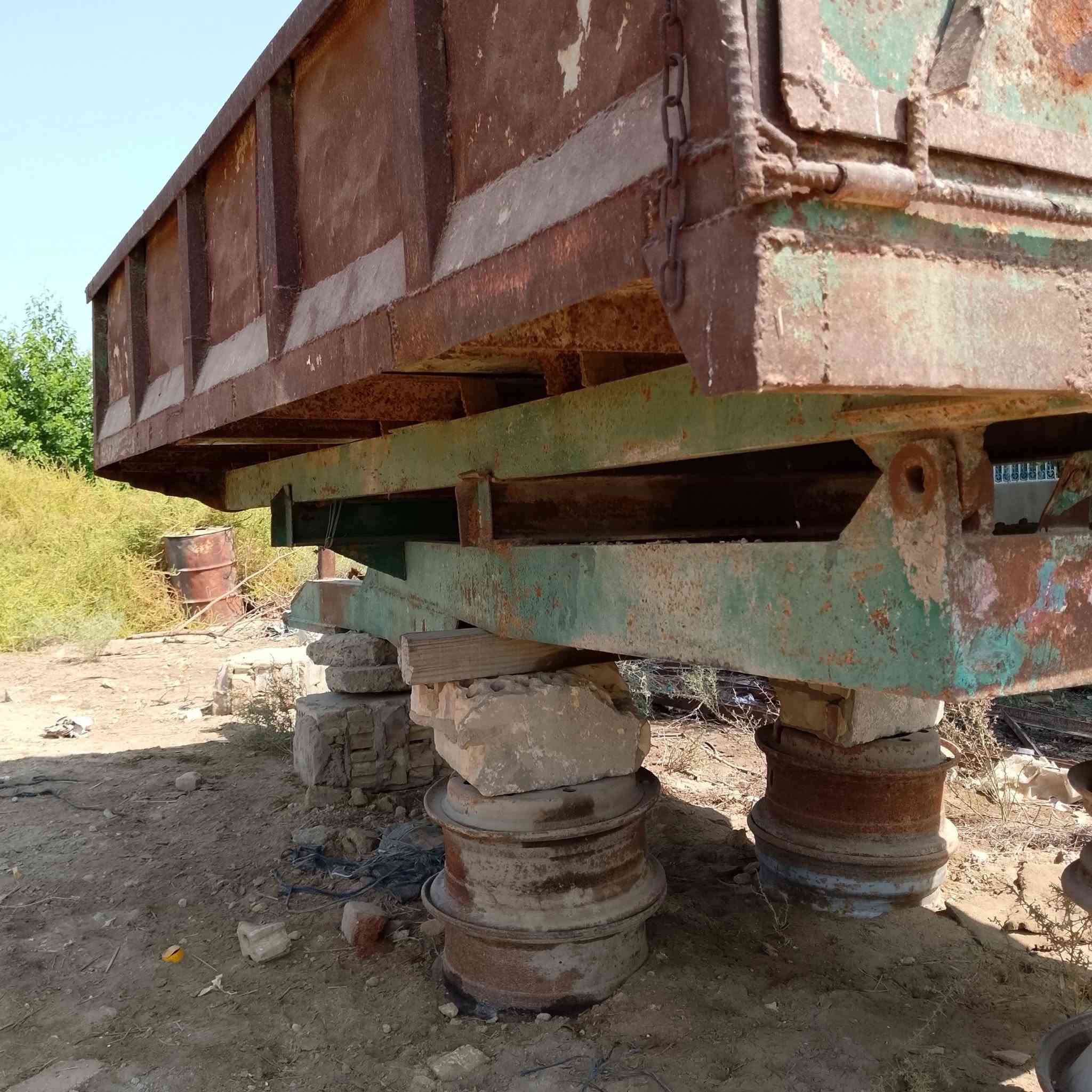 عربانه حدادي للبيع ناقصه دنكير وبستم جاهزه عوزه بس صبغ دبل شاصي العنوان نجف مشخاب ***********
