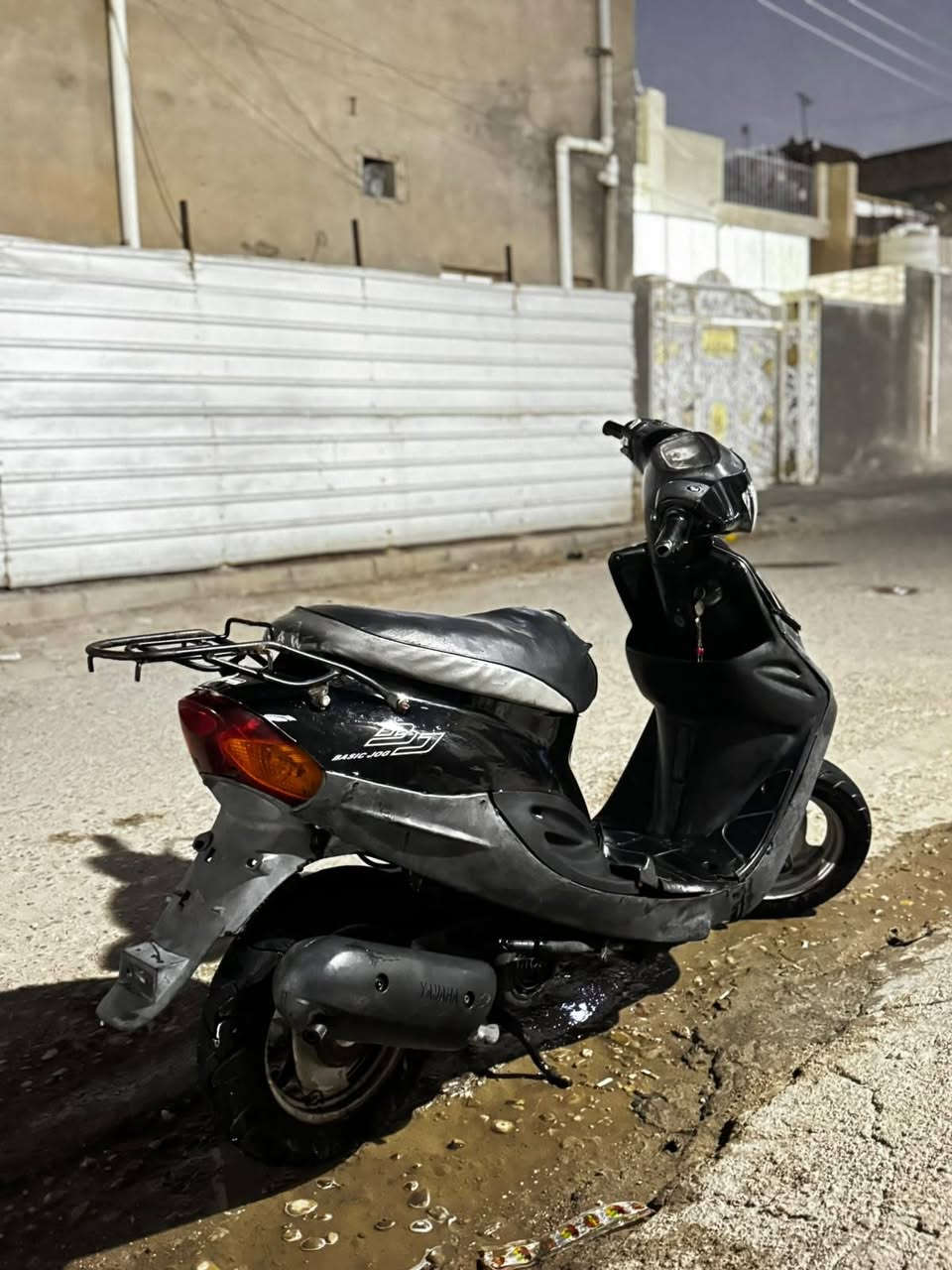 سلام عليكم دراجه نوعهه بيجي9زروف نص هندر والسلف بس شحن باتري  مكفوله كله شغاله بس الايت الكدام محترك صاله فتره طالعه من الوكيل وتركتهه السعره 400وبيهه مجال الرقم ***********
