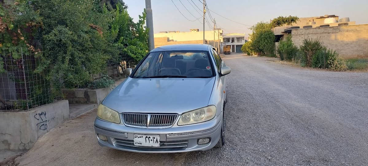 نیسان سنی 2003هەمو گیانی بەشەرت گێڕ مەکینە تەبرید توندوتۆڵی چوار تایەو ویلی لۆک  هیچ لێدرانی نیە  سەیارەکە ساغە بڕاوە نیە 44گەڵاو محاملە گۆڕینەوەش دەکەم بەشتێ بەدڵم بێ ***********
