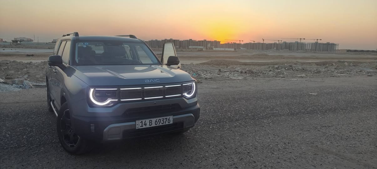 السلام عليكم.....
BAIC BJ30E 2026
●رصاصي
●ماشية 7000 كم
●مكفولة
●رقم بصرة
●ضمان محرك وبطارية (ضمان الشركة)
🟫 المواصفات:
✅ محرك هجين ذكي
🔹 1.5 لتر تيربو + محرك كهربائي
🔹 قوة إجمالية تصل إلى 405 حصان
🔹 عزم دوران قوي يقارب 680 نيوتن.متر
🔹 ناقل حركة متطور
🔹 دفع رباعي
✨ شاشة وسطية كبيرة
✨ عدادات رقمية
✨ مقاعد جلد
✨ فتحة سقف بانوراما
🛡️ 7أنظمة أمان متقدمة
🔒 8 وسائد هوائية
                                       🔒 ABS – ESP
🔒 أنظمة مساعدة قيادة ذكية
🔒 كاميرا 360° وحساسات ركن
مكان السيارة البصرة
السعر 33 مليون وبيها مجال
للاستفسار الاتصال على الرقم
***********
***********
