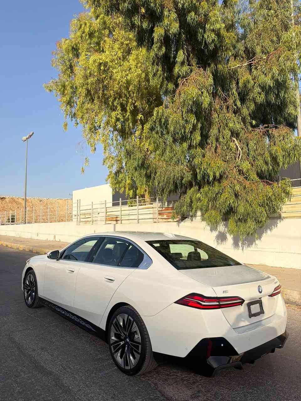 i5 eDrive40 • باكج M • حادث