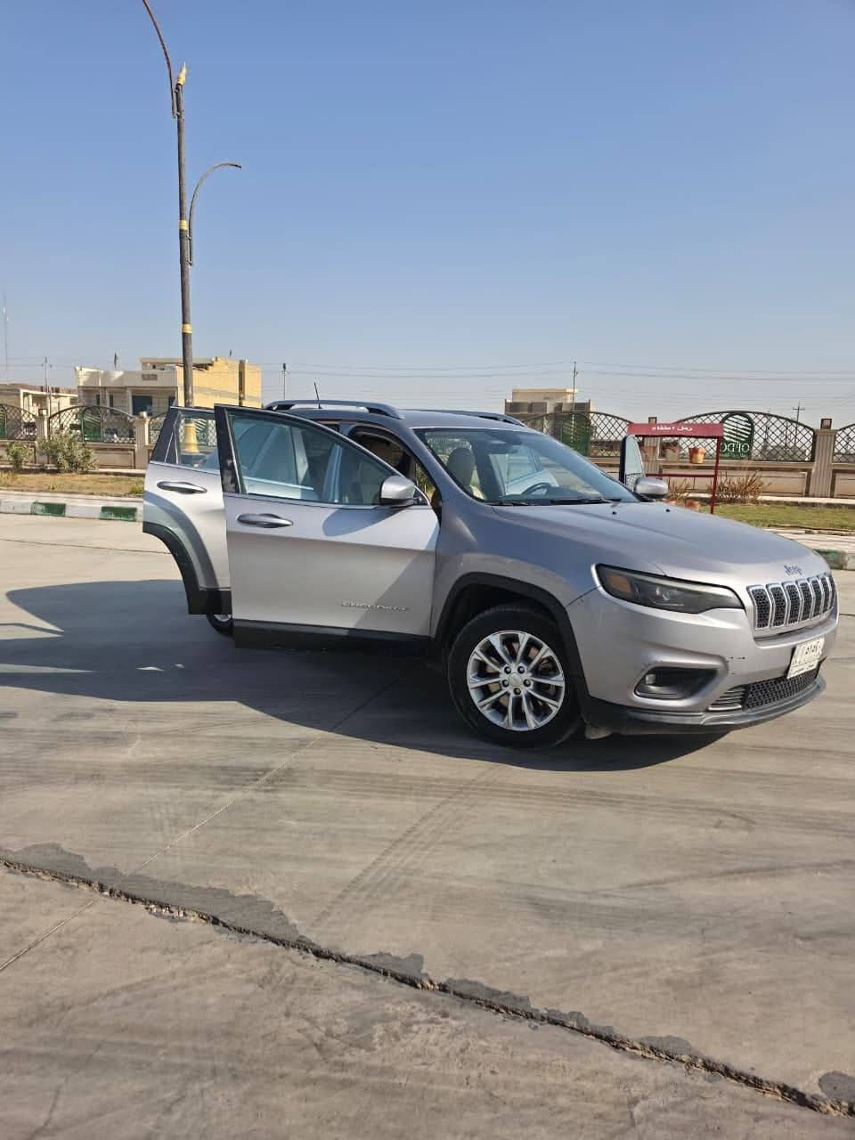 سيارة جيب  موديل 2018 رقم ميسان السعر 120ورقه الستفسار ***********
