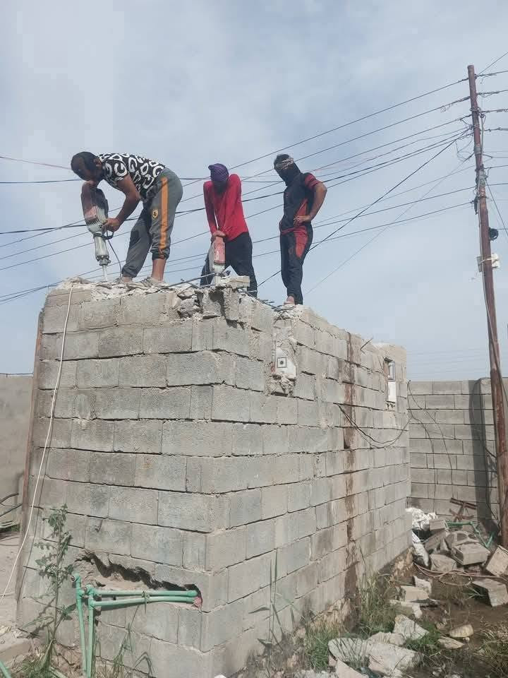 سلام عليكم  / يوجد كادر عمل جاهز  تصعيد مواد  / تنضيف بيوت  / تفليش  / تكشيط  / دفن نهري  / شقلنه ليل ونهار  / وماعليك بكلشي تاخذ شقل جاهز مني  / ومعداتنه جاهز وسياره تجيك للبيت ماعليك بس اتصال بل رقم /***********
