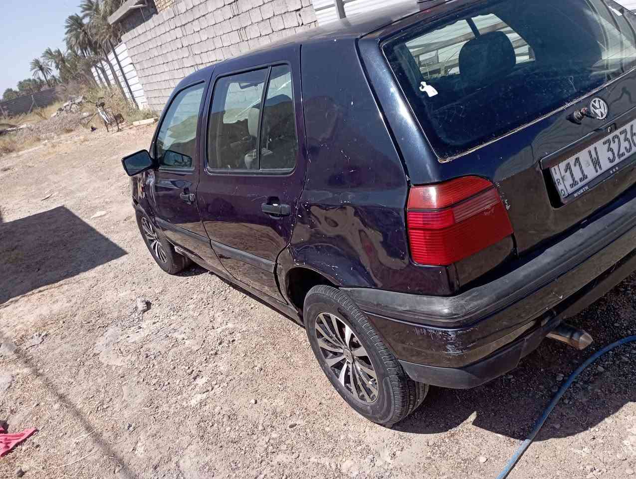 كولف رقم بغداد انكليزي 
كير محرك جدد السياره مال بيت نضيفه 
السعر 33اوبيهه مجال بصيط الشراي يتصل***********
