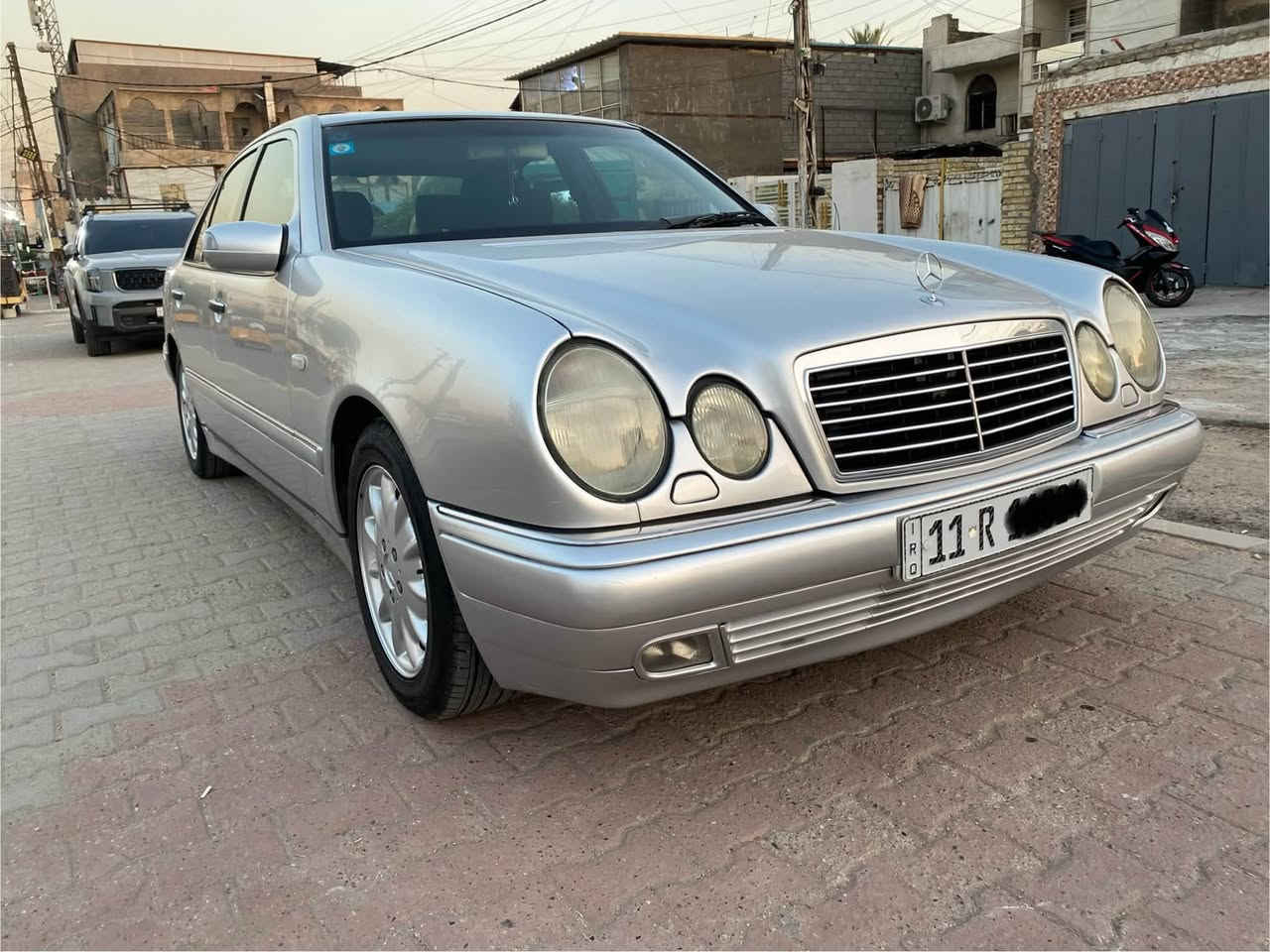 مرسيدس ام عيون W210 للبيع فقط
صبغ عام سبب الجراد بدون حادث 

مكينه 320 V المرغوب  گير D4 سلايت روف مرايات اشاره وشفط صدر امامي خلفي جديد كهربائيات كلها بلاد لايت زنون تبريد ثلج رقم بغداد بسمي تحويل مباشر السياره جاهزه من كلشي #️⃣محرك ڤي V بلادي مو خراطيم #️⃣ 

مكان السياره بغداد الكرخ  *********** واتساب 

السعر خاص
