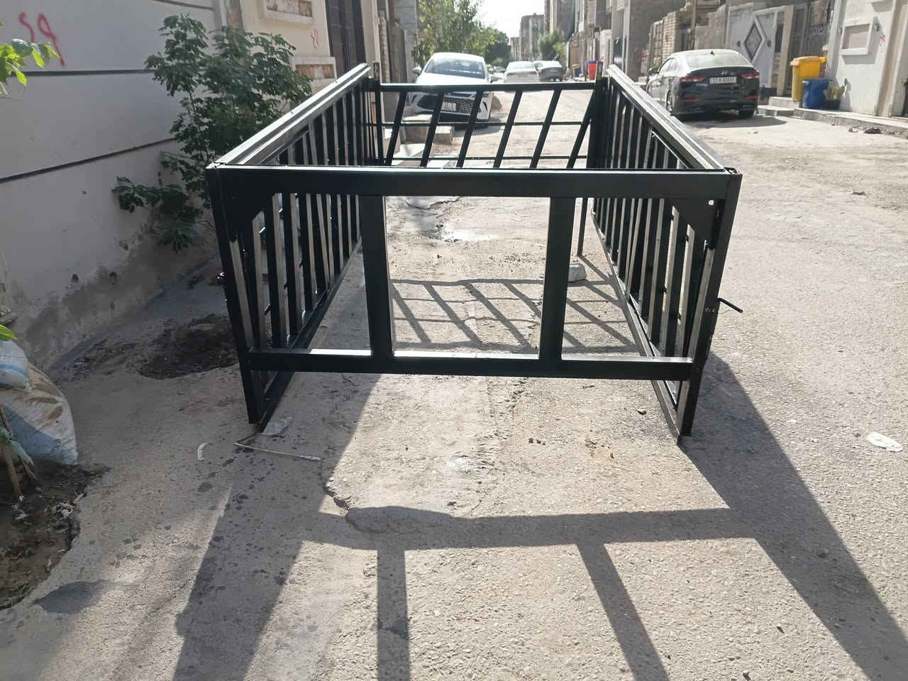 سلام عليكم 
محجر كيه نثيه ٧ جنكال نقصه رباط السعر ١٧٠ وبيه مجال بسيك العنوان بغداد الدوره شارع ٦٠
***********
