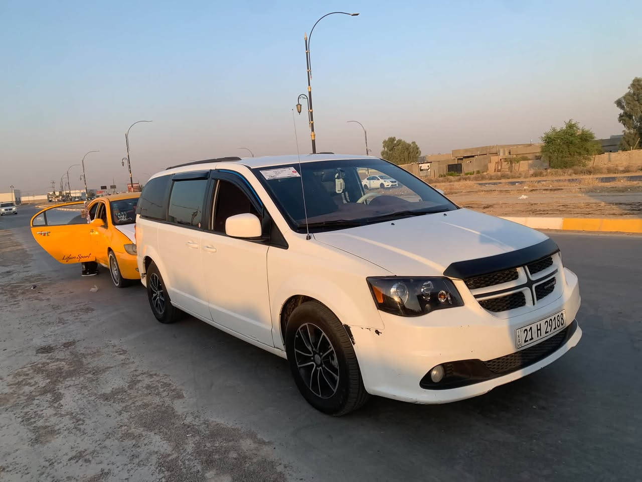 🔥🚐 دودج كراند كرفان 2018 Gt PLUS 🚐
🖼️ هيتر بالمري 

هيتر ستيرن 

هيتر كشنات

كشتات سكن +وسائق كهربائي 

🔦لايت. منظومة زينون. اصلي 300$

منظومة غاز 🛢️ ايطالي 80لتر 

جوه كشنات 

📺 شاشة دشبول 

+ شاشة سقف خلفية

🖥️ شاشه قلاب📟 (مسجل)

هارد خزن سرعه  +وخريطة  +وتحديد مساره   +سرعه. رقمي.   وجميع تفاصيل يخص سياره. 

عداد سماعات 🔊 10 دمام بلادي 

فراس ارضي +فرس سقف طويت 

📸 كاميرا خلفيةبلاد 

🌅 برتات بلادي   4باب. وسمجات 

🚪 أبواب كهرباء + جنطه كهرباء🪟 اوتو 

سكليتر. جك. كهرباء ⚡️ 

مخرج اوكس 2 +مخرج كهربائي ⚡️ + جداحه +فيش شاشة 📺 ربط خارج سياره وتحكم من مسجل (بلادي) 

❄️ 3 قطع تبريد ثلج

🛋️ كشنات جلد +خط احمر 

💺 كشنات سياحي

🎛️ تحكمات ستيرن

🚘 كنترول مثبت سرعة

🌪️ مروحة إضافية + برمجة مراوح

🌡️ ولف حماوة 82 — يعني انسى الحماوة 🔥❌

🔧 تخم بلكات بلادي +شركه نوزل شركه 

🛞 تخم تاير جديد +باتري 🔋جديد 

🚪 أبواب + جنطة كهرباء ⚡

🔩 مكينة + كير  مكفولات 

📋 رقم سليمانية باسمي — شرط التحويل ✅

📞 ***********

 195$

📍 كركوك
