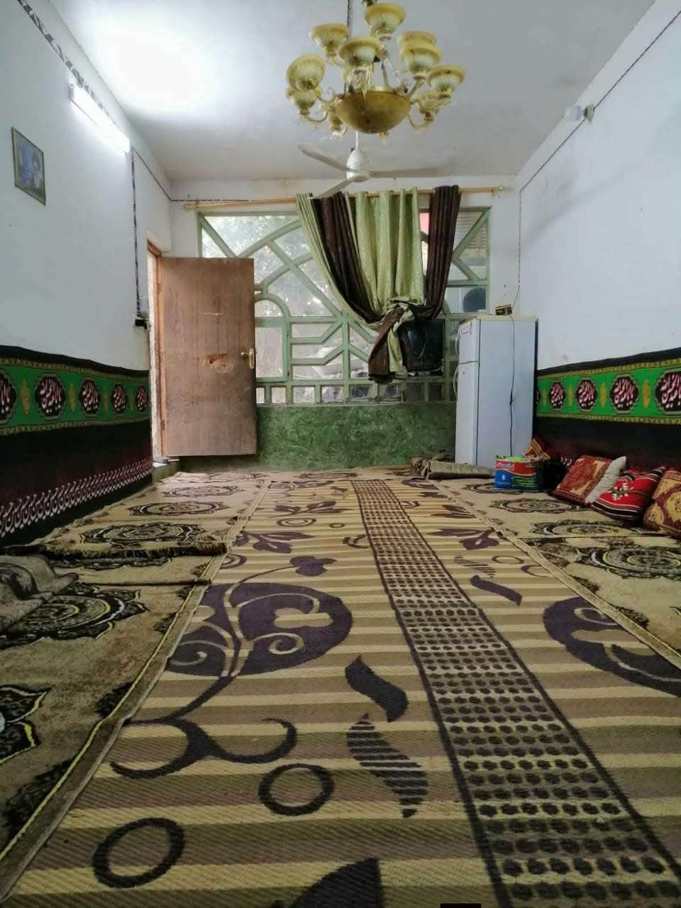 دار للبيع بحي مهندسين
دار  للبيع 150م ( طابو صرف)
حي المهندسين شارع 12 قرب المدرسه الصينيه نهايه 
المهندسين 

السعر 125 فقط 

يحتوي البيت اربع غرف نوم (4*5)+(استقبال كبير 4*8)مجموعة صحيات خارجية *صالة كبيرة صالة واستقبال ومطبخ ومكشوفة

للأستفسار واتساب أو الاتصال بالارقام التاليه 

***********
***********
