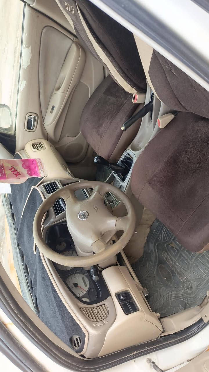 نيسان سني • ٢٠١١ • جير عادي