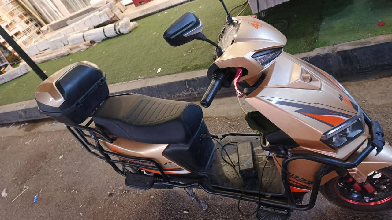 من رخصت الادمن سلام وعليكم شباب دراجه سكنس شحن مدرع دراجه خير من الله موديل 26 ناصر 6شهر من مشدوده 
سعر 720 وبي مجال هاذا رقمي ***********وتساب
