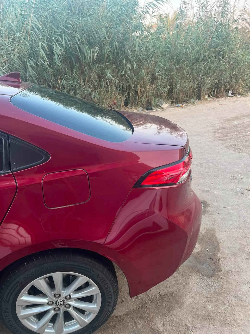 كورلا موديل ٢٤ Leفول مواصفات ماعده الفتحه
رادرات 
حساسات 
نقطه عمياء
بصمه تشغيل 
تحديد مسار  
شاشه وكاميرا وهواي بعد مواصفات 
السياره معقوين رقم ناصريه مكان السياره مركز الناصريه السعر ١٣٥وبيه مجال قليل 
اتصل او راسل واتساب ***********
