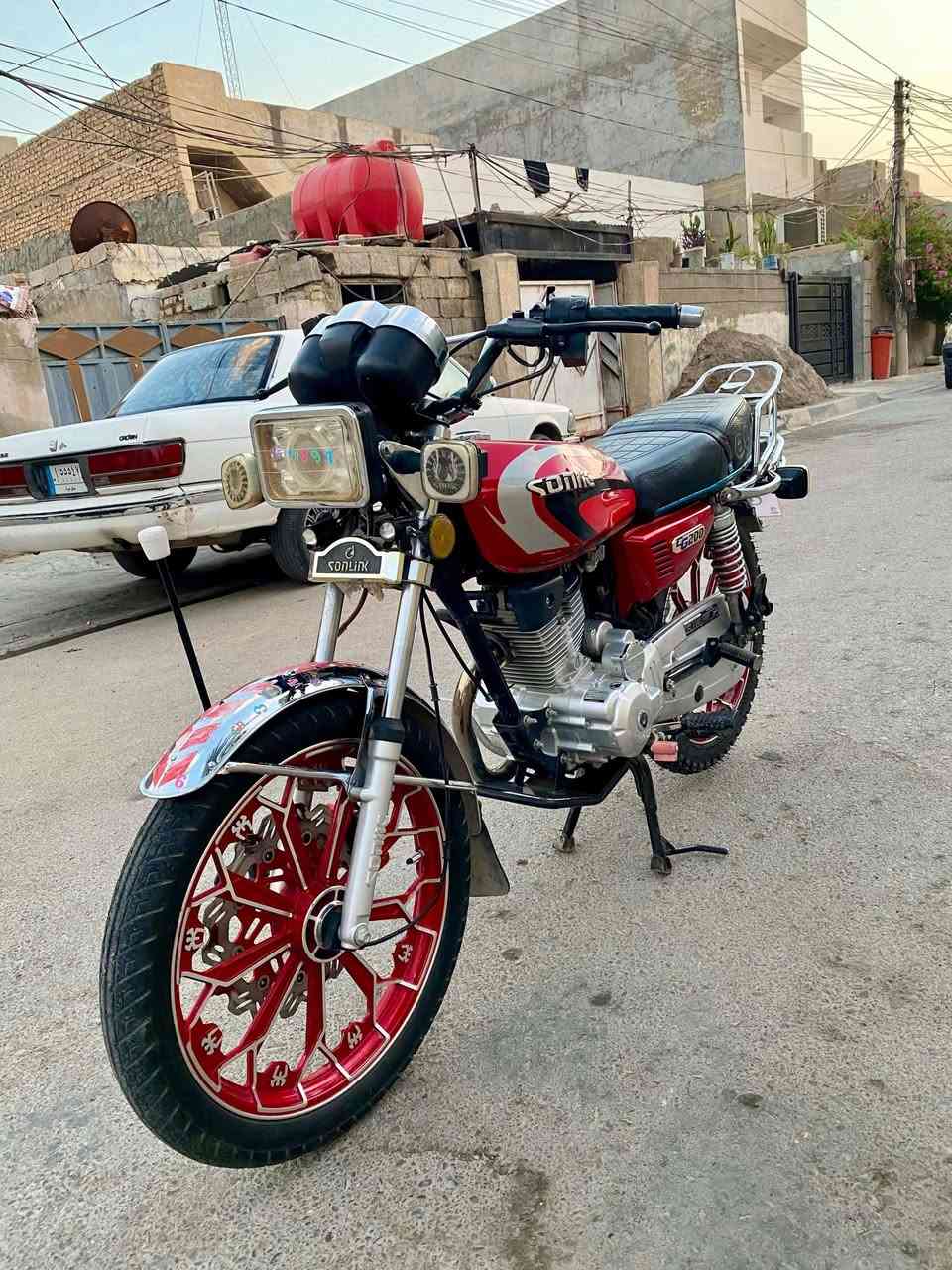 سلام عليكم درجه سيفان 24 كفاله عامة كل نقص ما بي كامل مكمل نكرة سلف السعر خاص المكان ديالى بلدروز حي العصري ***********
