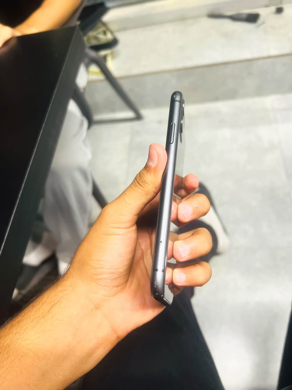 آيفون ١١ • ١٢٨ • تبديل شاشة