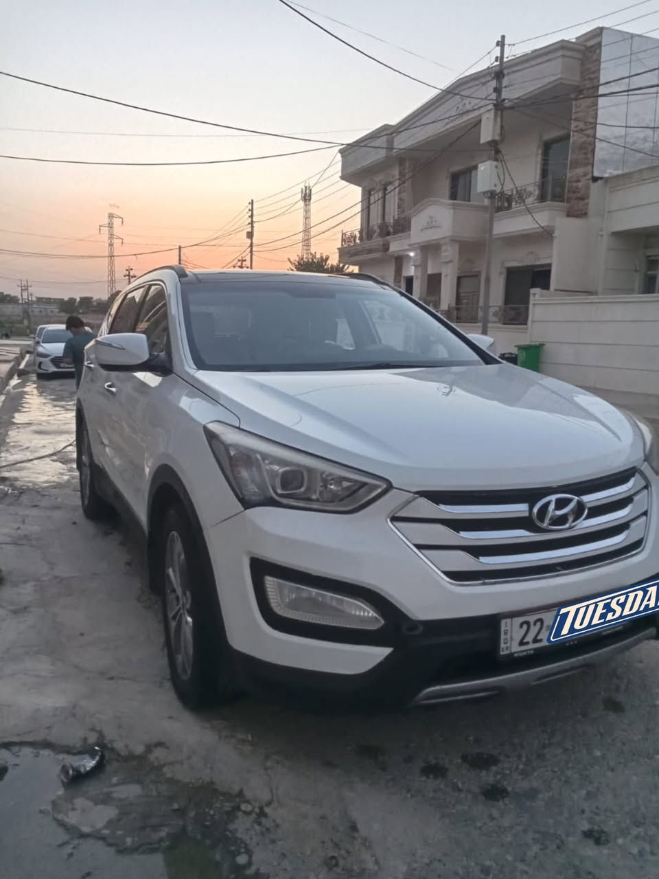 هوندا سنتافي موديل ٢٠١٣فول موصفات 
بي صبغ دعم پانورما كيرمحرك شرط نه فه كريه
ره قم سنوي جديد تحويل شرط 
١-پانورما
٢-قوديك كراج
٣-تحديث سرعه
٤-شاشه كاميره
٥-حساس قوديك كاميره
٦-كوشن جلت 
٧-كوشن كاره باي مساج
٨-نضام ئيكو 
٩-لايت نشره زينو شركه
١٠-تبريد مركزي 
١١-سياره ٣مقعد٧نفري
ت/***********
