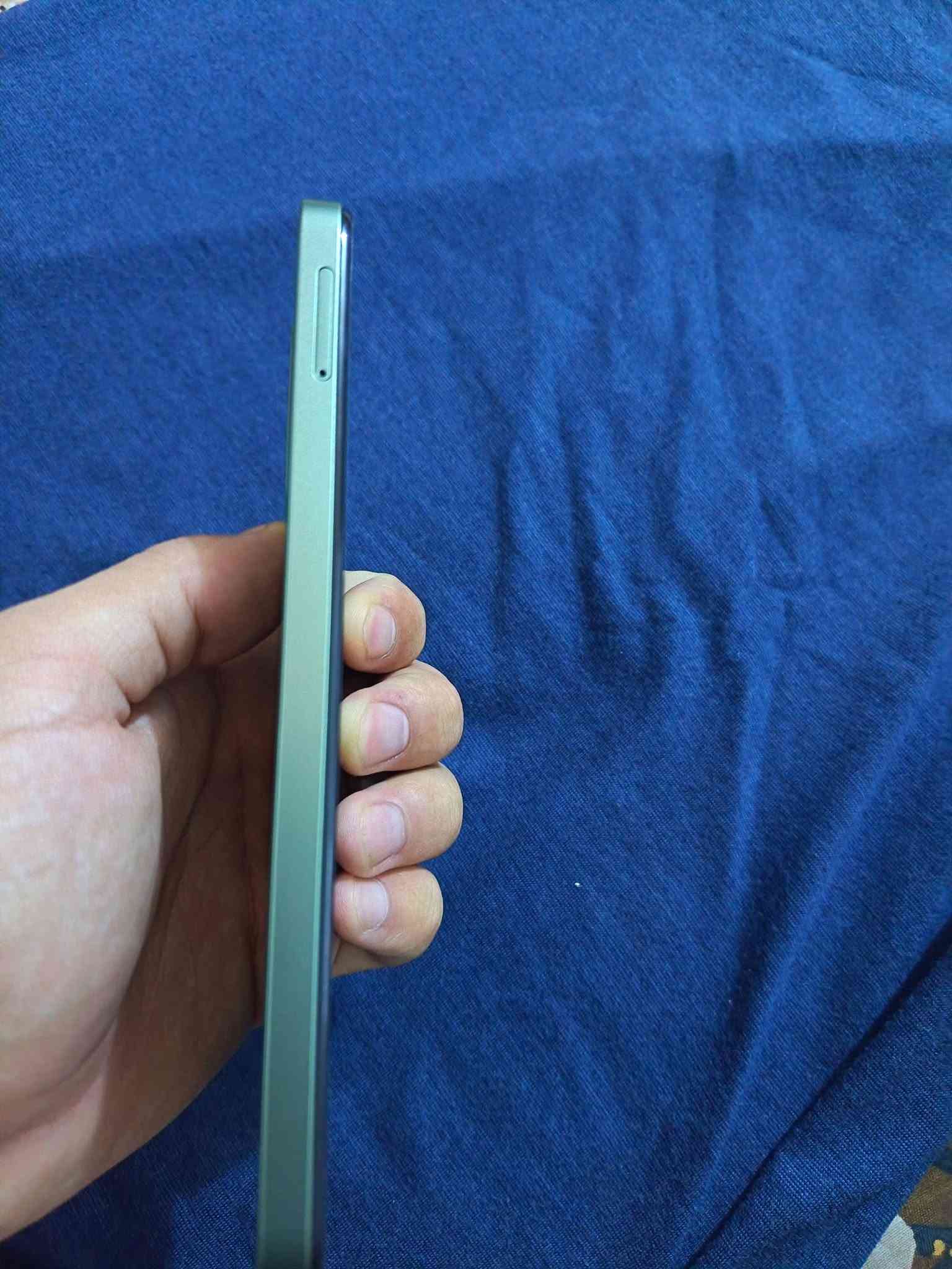 هونر X6b ذاكرة 256GB نظيف 100% مستعمل قليل بالبيت فقط ملحقاته كاملة من شاحن وسماعات سلكي ولاسلكية وحافظة ولاصق شاشة سعره 200 الف وبي مجال مكاني بغداد الشعلة
***********

نص مكتوب في الصور:
- ٣:١٠
- حول الهاتف
- 10
- MagicOS
- اسم الجهاز
- HONOR X6b
- المعالج المركزي
- MediaTek Helio
- G85
- ذاكرة الوصول العشوائي
- ٦,٠ غيغابايت
- ٦,٠ غيغابايت Honor RAM
- Turbo
- البطارية
- mAh 5200
- دقة الشاشة
- ١٦١٢ X ٧٢٠
- وحدة التخزين الداخلية
- المساحة الفارغة ٢٣١,٤٢
- غيغابايت
- الإجمالي ٢٥٦ غيغابايت
- الموديل
- JDY-LX2
- 10.0.0.175(C185E5R3P1)