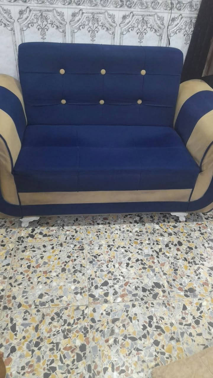 تخم جوزي وجهاز جري وكرسي في شارع فلسطين.تخم نيلي ومايكرو في البياع بغداد, العراق

نص مكتوب في الصور:
- ٨:٢٦
- ١١ نيسان، ٢٠٢٢
- ١:٣٥ ص