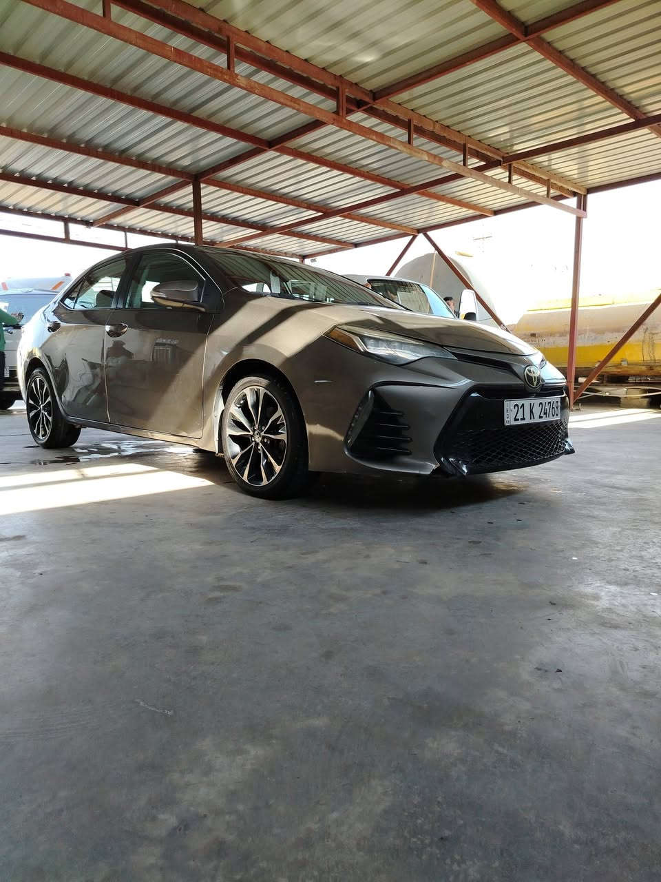 السلام عليكم  
سياره للبيع
 تويوتا كورلا🚗
موديل 2018 
موصفات SE فول مواصفات
 ماعده بصمه و تنته 
ثلث انضمت قياده Eco Sport Normal 
محرك و كير شرط  
صدره جديد تايرات جدد 
تبريده ثلج ❄ 
رقم سليمانيه بأسمي 
السعر 130 وبيه مجال نقد فقط
مكانهاا ناحية الزاب! 
اتصل ***********
وترهم مرواس حسب القناعه
