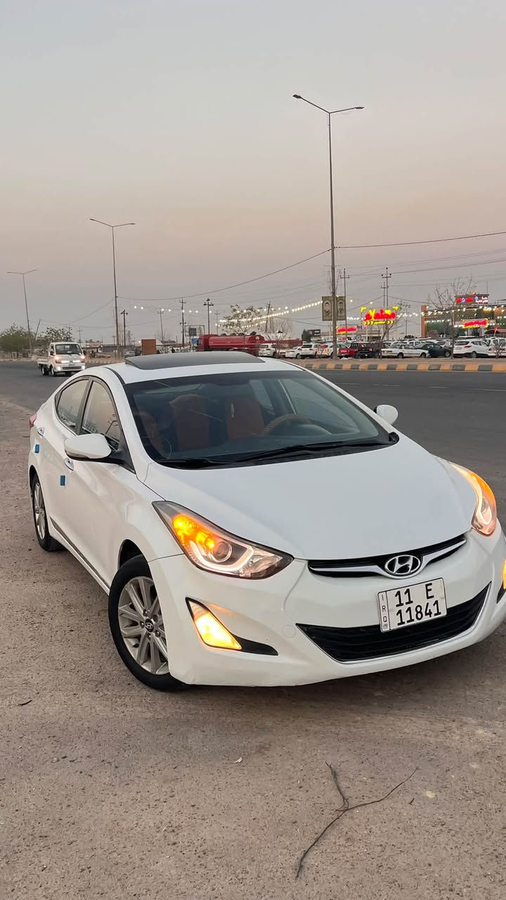النترا ٢٠١٥ خليجي بغداد دولي بيها رش قبغ بدون ضربه جنطه وشويه بخشم البونيد مال تشليع سونار واضح محرك ١٨٠٠ وكير  وتبريد جاهزه 
فول مواصفات  بدون بصمه 
لد امامي شاشة كامره ويلكب فتحه وبعد بيها مواصفات مكاني الدجيل سعرها ١٠٨ بيها مجال بسيط ***********
