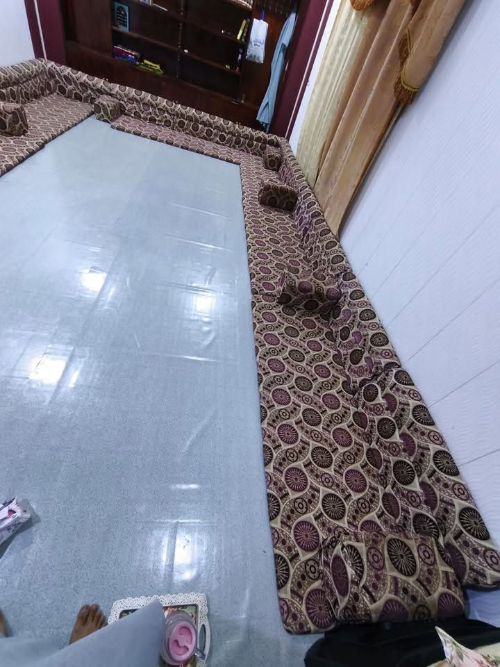 جلسه عربيه • ١٤ متر • ٧ منادر