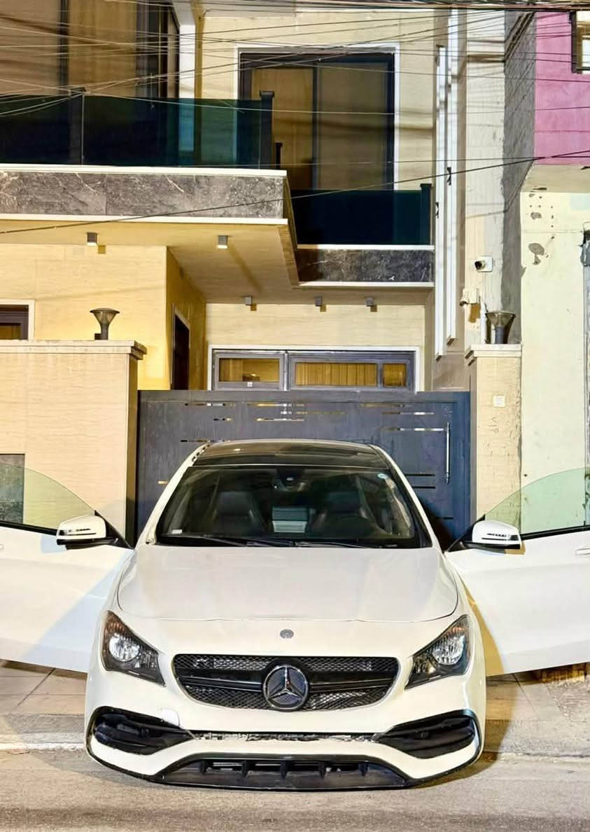 للبيع مرسيدس CLA 250 
موديل 2017
فول مواصفات AMG أصلي 4MATIC
السيارة كاملة وما بيها نقص
داخل جلد اسود بلاد سبورت
كشنات رياضية تبريد وتدفئة
فتحة بانوراما
شاشة كبيرة ويا ماوس
شفتات ستيرن
وضعيات قيادة سبورت وايكو
تحكم ستيرن وستيرن كهربائي
رادارات + تنبيه مسار ونعكاس
بصمة + كروز كنترول
حساسات أمامي وخلفي
كاميرا 360
مرايا كهرباء ويا إشارة
لايت دبل عدسة + LED
السيارة بدون حادث بدون شاصي بدون ايرباك
صبغ قطعتين فقط تجميلي ودعاميات فقط (خدوش)
صيانة كاملة (زيوت، تايرات، بريكات)
محرك وكير شرط
شرط تحويل
الموقع بغداد السيدية
الــسعـر اتصل على الارقام
***********
***********

