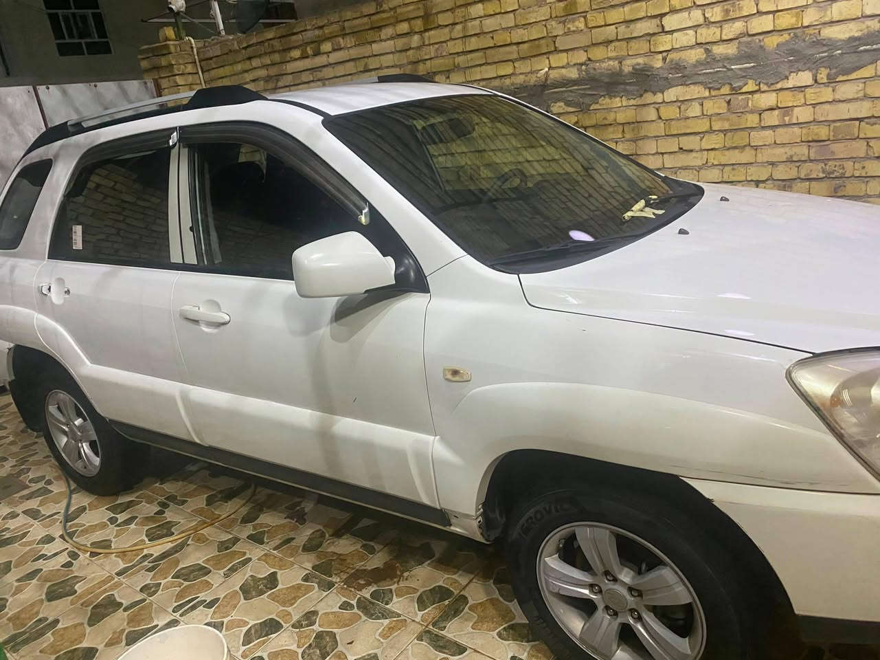 كيا سبورتج 2009 خليجي لون ابيض رقم بغداد بسمي تحويل مباشر تبريد شغال كلشي بيه شغال مكينه كير كفاله تراي للسماوه بيه بارد بل جنطه قليل  السعر 115 بيه مجال للاستفسار ‏‪***********‬‏ بيع او مراوس مكلف بل نشر.
