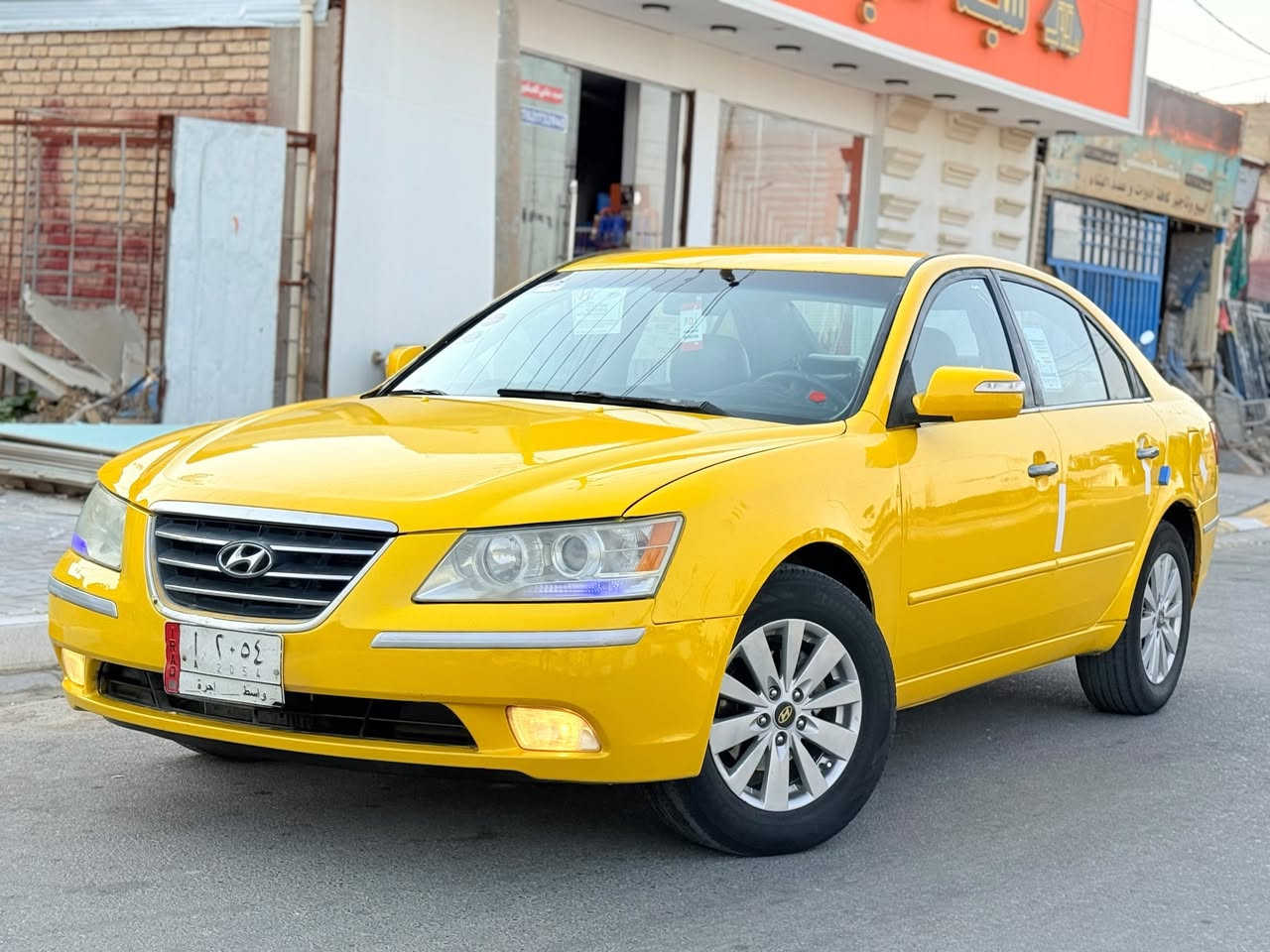 السلام عليكم سياره سوناتا موديل 2009 رقم واسط مشروع وطني سنويه ل 27 وارد امريكي بيه جاملق خلفي فقط مكينه 2400 دوش السعر 70 رقم التليفون *********** المكان واسط

