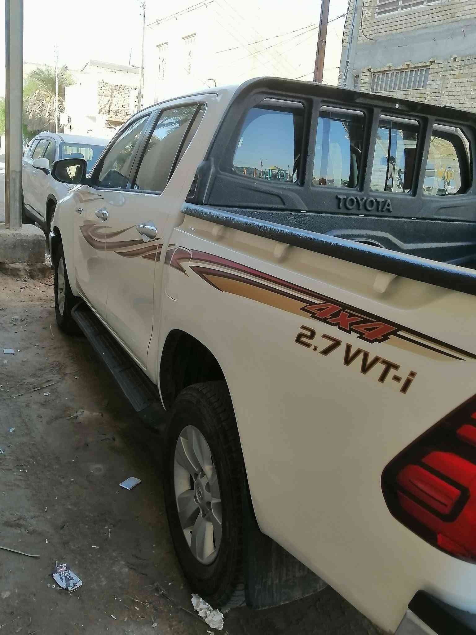 هايلوكس • ٢٠١٨ • طخات خلفي