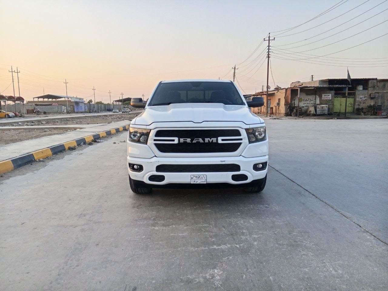 للبيع رام موديل 24  رقم بغداد دولي باسمي كفالة عامة من الصبغ والضربة والتبديل محرك 3600 باب قصير گير ماوس باب بدي كهربائي كشن مخمل ويل كروم حجم 20 بچم كبس المكان ذي قار الرفاعي ***********
