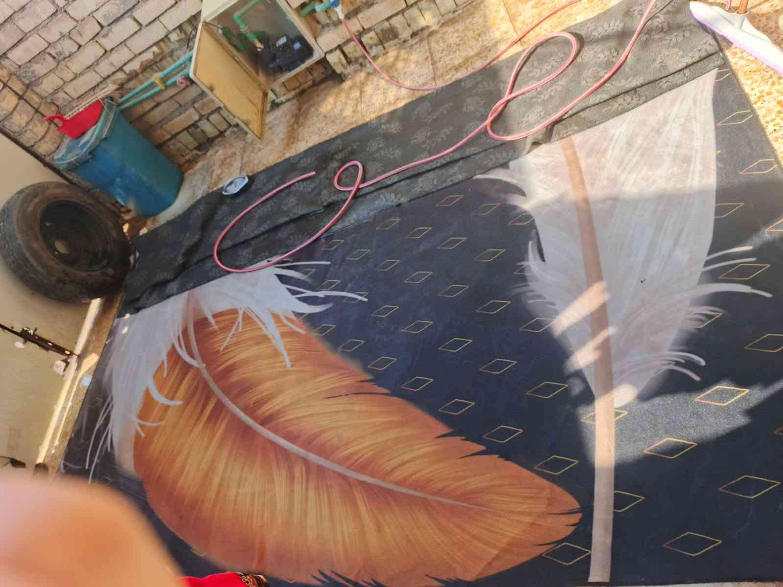 ثلاجة نضيفة جدا مامصلحة حجم 24 ب350 بيها
زوالي ام الريشة ب25
الحمرة والزرقاء على 20 والصغار على 10
سدية ب60 بغداد الزعفرانية الرقم ***********
