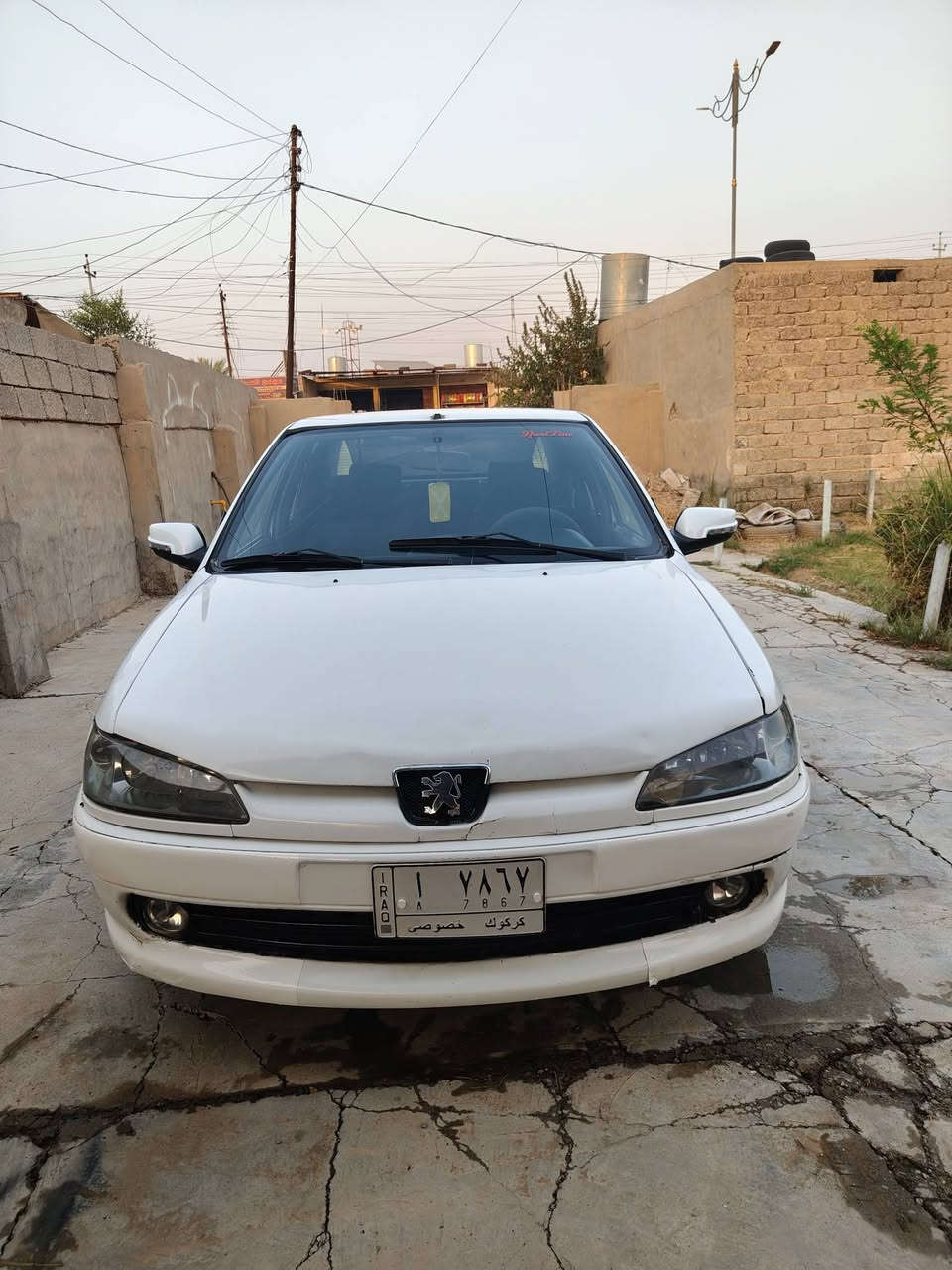 السلام عليكم 
بيجو 306  2002
كركوك مشروع وطني شرط التحويل 
كير ومحرك وتبريد شرط
صدرها يريد شوية ترتيب 
قطعتين صبغ الباقي بلاد
كهربائيات كلها بلاد 
ترهم مراوس حسب القناعة 
السعر 42 وبيها مجال 
مكاني العلم
***********
