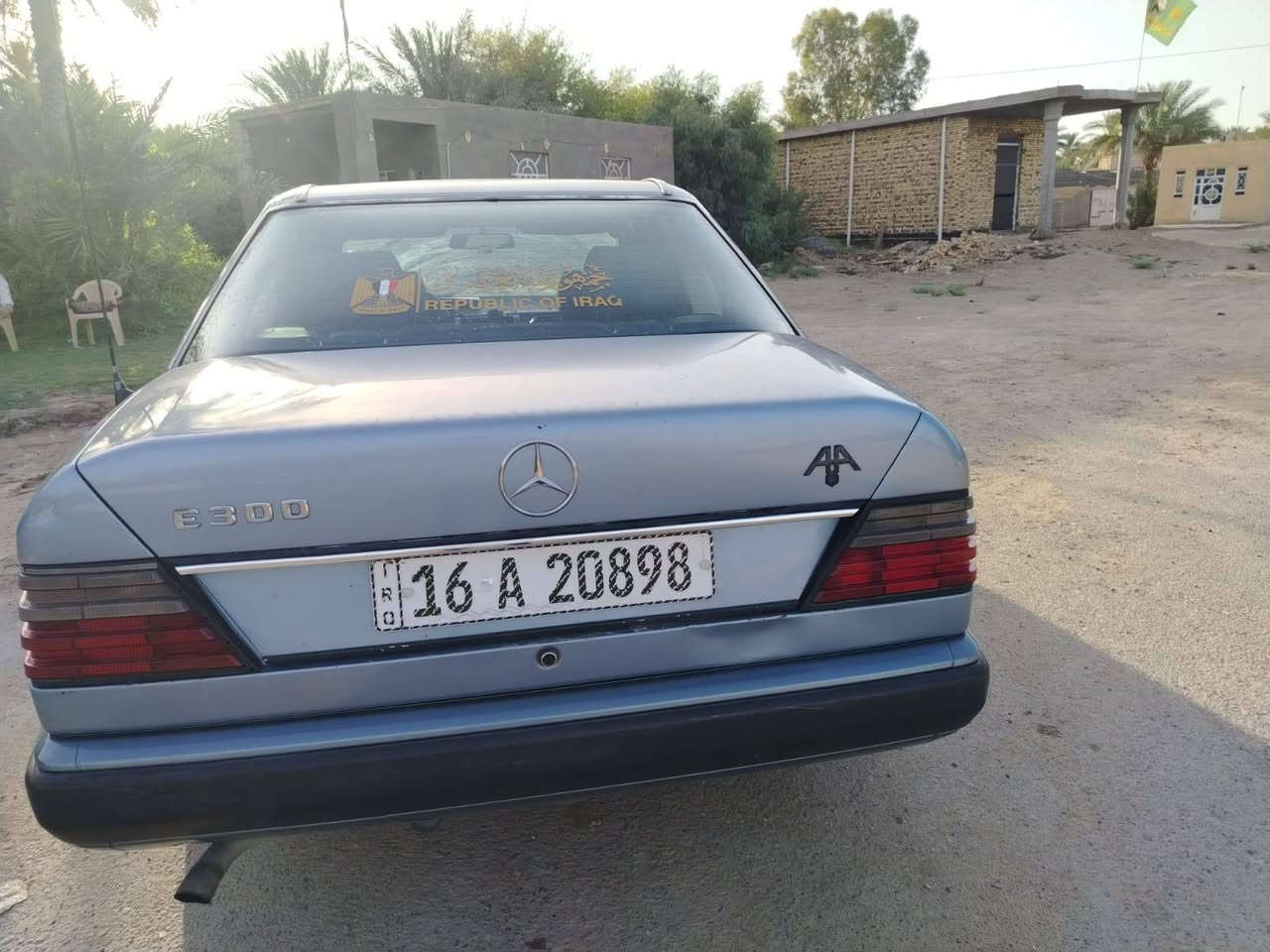 سلام عليكم للبيع مارسدس جديده سياره جاهزه كير مكينه حداديه تبريد تخم تاير كله جاهز مكينه محور بطه قواعد دبلات سليمه مصبوغة عام جماليه فتحه سقف غرفه جديد سياره جاهزه للاخير سعر 58 وبيهه مجال مكاني نجف الاشرف ***********
