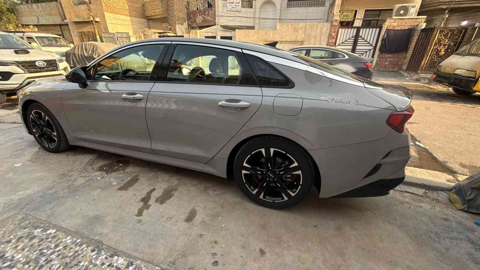 السلام عليكم
KIA K5 GT Line 1500 تيربو
رادار امامي 
بانوراما
بصمة 
تشغيل عن بعد
3 عدسات
ويل كب 18
بك لايت led
كشنات جلد
شاحن لاسلكي
اشاير بالمري
كشنات كهرباء
تسخين مقاعد 
مثبت سرعة
تحديد مسار 
هاند بريك بصمة
تبريد بيانو 
انارة داخلية لمس
حادث بس بوارد بدون صبغ بدون تبديل 
صور الحادث مرفقة بالمنشور
السعر 165 
مكان السياره بغداد
***********
