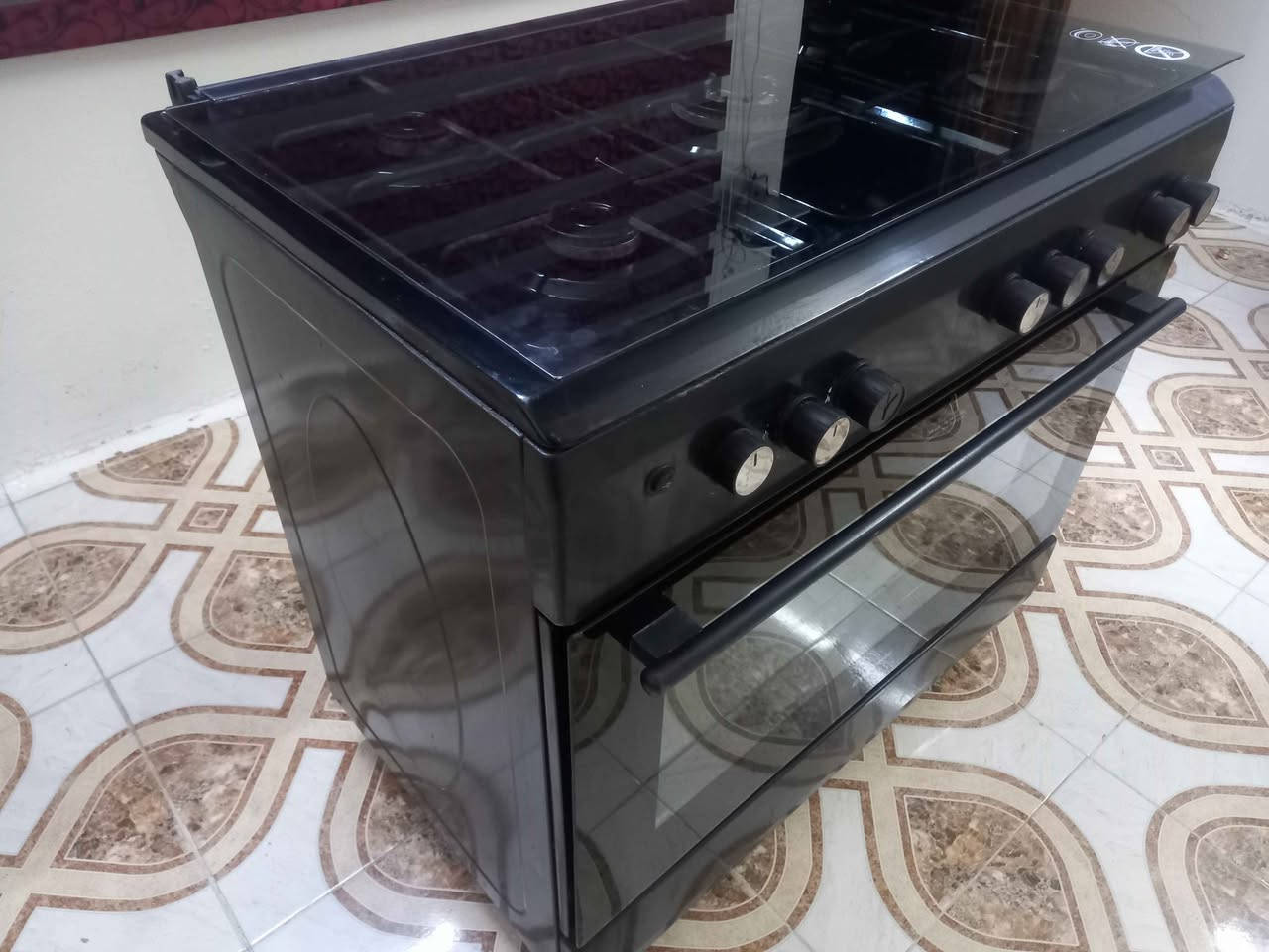طباخ جوسونيك للبيع شرط الشغل السعر ١٢٥ ألف العنوان موصل حي الصدام بعد السيطرة عالشارع العام طريق بعشيقه *********** *********** يوجد توصيل داخل الموصل أجره عالمشتري موصل, نينوى

