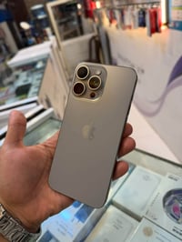 ايفون 15 برو ماكس • ٢٥٦ • بطارية ٩٤٪