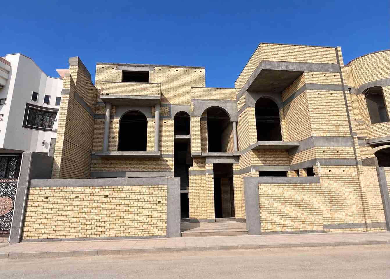 مقاولات • بناء هيكل • درجة أولى