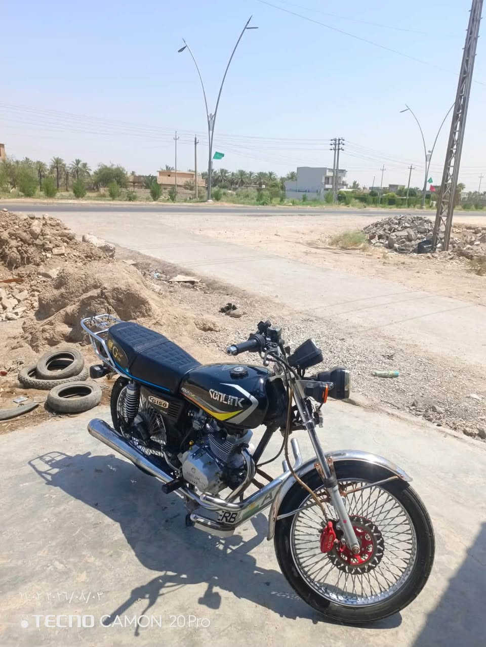 سلام عليكم 
تايكر ٢٢شكل ٢٣
خير من الله مابيه. نقص 
البيع امراوس بشي مرتب 
$450بيه مجال شي قليل حكً جيه 
مكاني اديالى شهربان
***********
