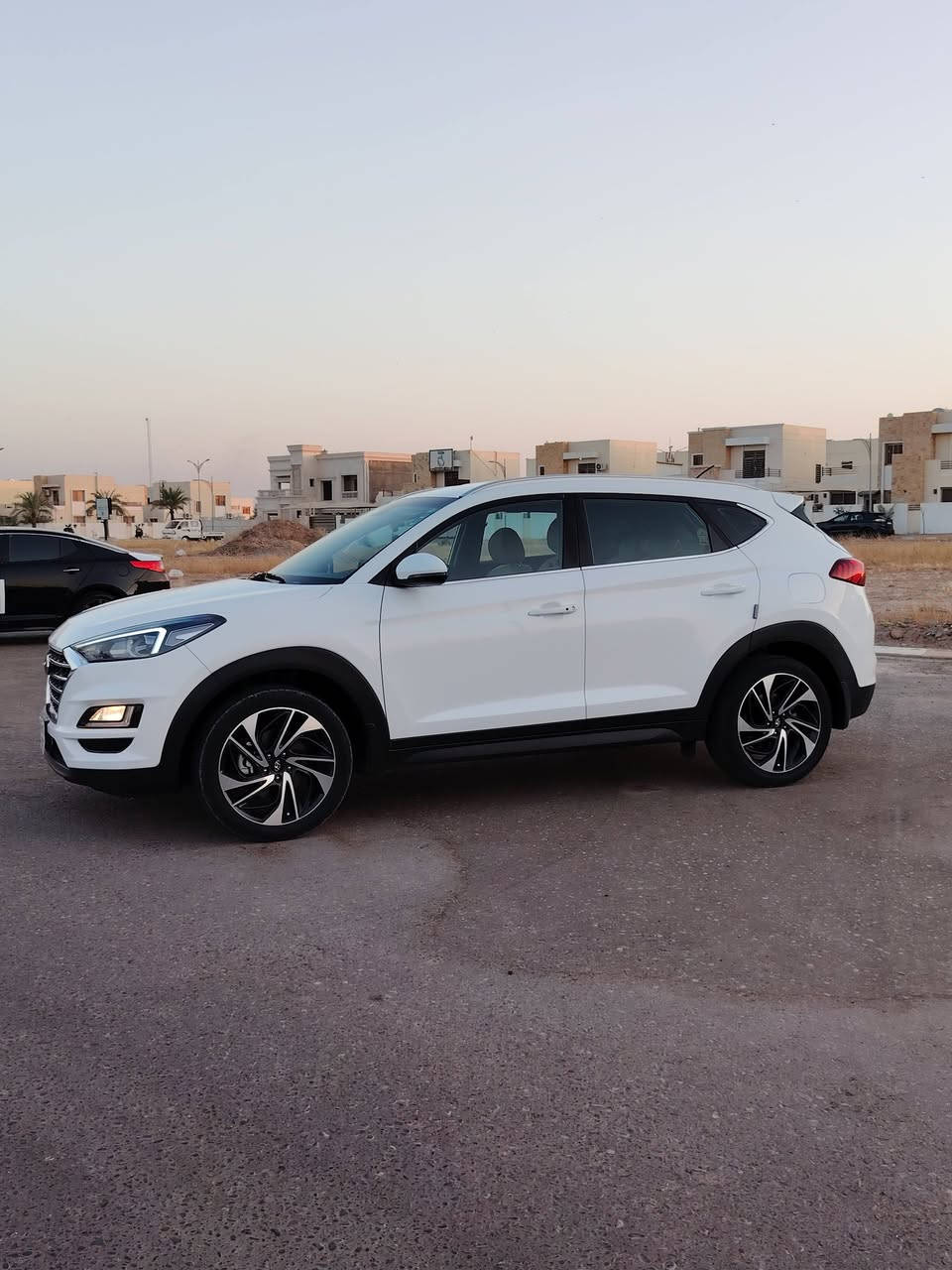 السلام عليكم توسان خليجي 2019 للبيع بسعر 170 ماشيه 89 الف السياره حيل جديده على وضع الشركه قفط بيه شخط بل هلال الخلفي وعلى كده صبغته والباقي مكفول من البارد والشخوط مكينه  2000 دوش مامفتوحه السياره جاهزه متصرف عليه الف سنويه وهزه ورقم جدد العنون تكريت
***********
السلام عليكم توسان خليجي 2019 للبيع بسعر 170 ماشيه 89 الف السياره حيل جديده على وضع الشركه قفط بيه شخط بل هلال الخلفي وعلى كده صبغته والباقي مكفول من البارد والشخوط مكينه  2000 دوش مامفتوحه السياره جاهزه متصرف عليه الف سنويه وهزه ورقم جدد العنون تكريت
