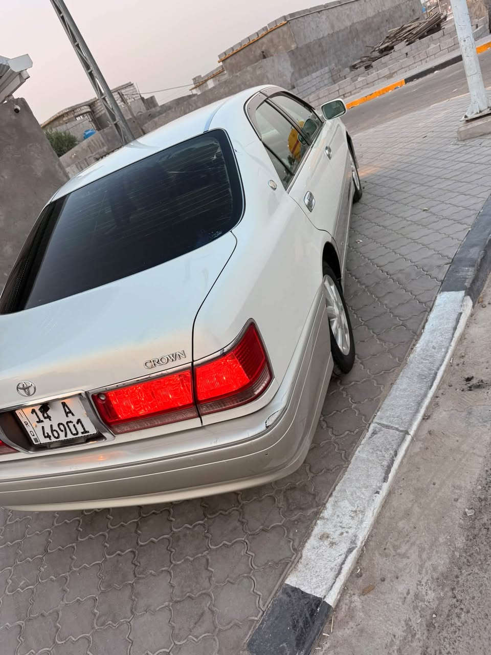 ملكة جنون • ٢٠٠٢ • رقم البصرة
