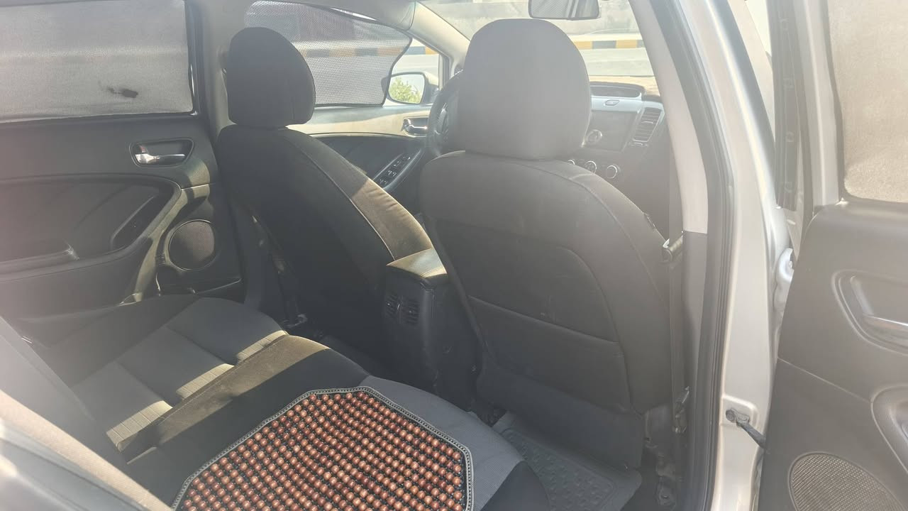 مكينة ٢٠٠٠ جي دي اي
محرك وكير طك الكارتون 
فول تحكم ستيرن 
قطعتين تبريد 
حداديه كارتون 
باتري جديد 
تخم تاير جديد
منظومة مي جديده
منظومة بانزين جديده
ادامة كامله بلكات مجاول جويتر 
اضافات 
مروحة تبريد اضافيه
زنون عالي 
داش كام 
سياره متصرف عليها ربع 
بيها بمريكا دعاميه اماميه فقط 
وبالعراق بارد الجاملغ الخلفي وتبديل باب خلف السائق 
قفل 85 
*********** ناصرية مركز
