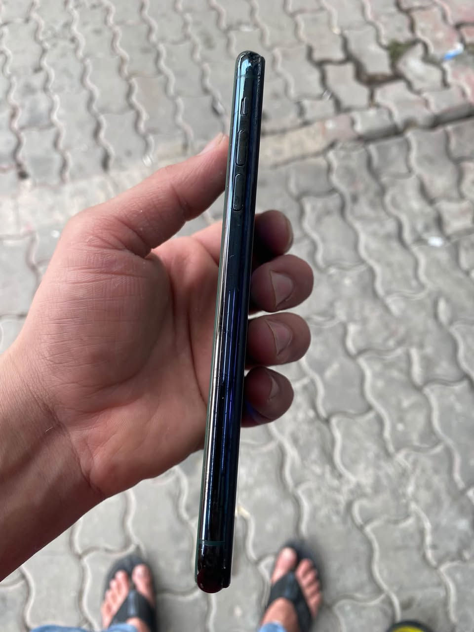 ايفون 11برو ماكس نضيف مابي اي شخط مكفول  مبدل شاشه وبطاريه 100 (دبل سيم)220 وبي مجال قليل للشرايه فقط ***********
