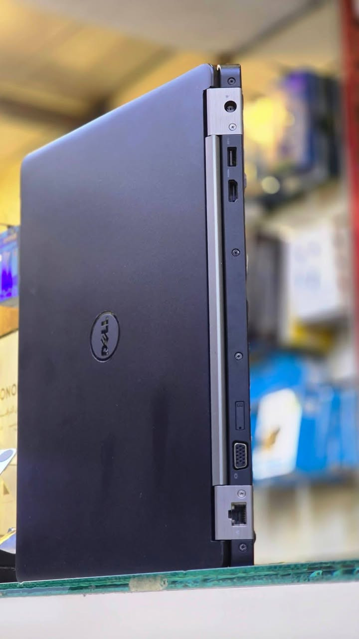 بسعر 260 الف اذا رام 8
وبسعر 310 الف اذا رام 16
☢️Dell Latitude 5470  💻 موديل لابتوب 
✅Intel i7  6600U  
☢️Generation  6 الجيل السادس   
✅Hard 256 ssd  هارد 
✅Screen 14   حجم الشاشة  
💯Ex AMD Radeon R7 M360 2Gكارت شاشة خارجي
كارت شاشة داخلي 8 كيكا 
☢️Datashow hdmi +lan internet منافذ 
✅Camera +wifi +Usb ×3

🎁الملحقات
🛑🖱ماوس 
🛑💼 حقيبة 
🛑🔌شاحنة اصلية 

🛑للإستفسار التواصل على  الارقام التالية 
***********
***********
🛑
✅نظافة مائة بالمائة مع بطارية ممتازة وضمان عشرة ايام 
✅يتوفر خدمة توصيل لجميع محافظات العراق 
✅العنوان موصل /موصل الجديدة بين مجسر الجديدة ودورة عبواليسي 
#مكتب الابداع الهندسي

